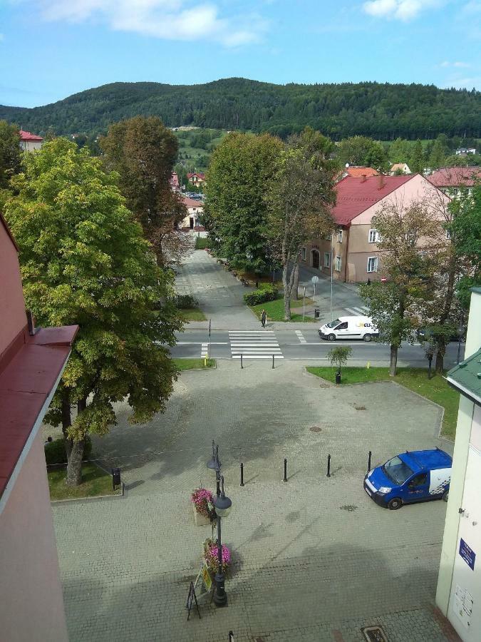 Apartament Beztroski Ustrzyki Dolne Exterior photo
